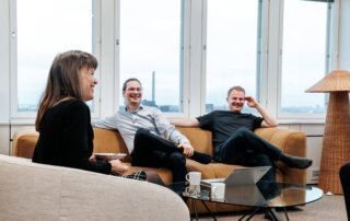 Visonin työntekijöitä Helsingin toimistolla